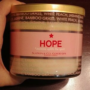 Slatkin & co hope candle
